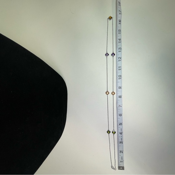 Elegant Long Silver Tone Necklace with Multicolor Clover-shaped Gemstones - Picture 7 of 8